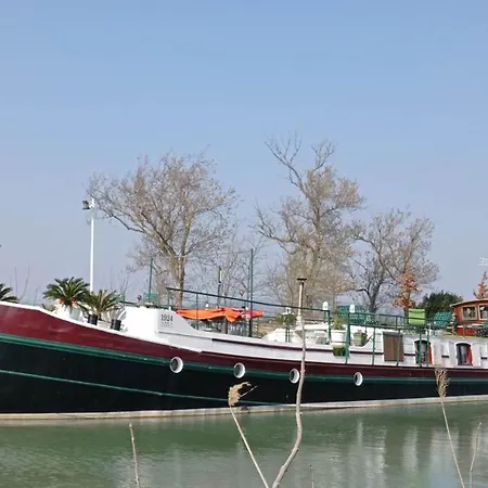 Bed and breakfast Bateau Mariance 3*