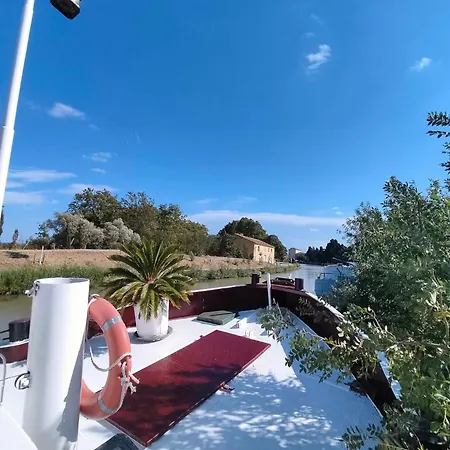Bateau Mariance Bed and breakfast