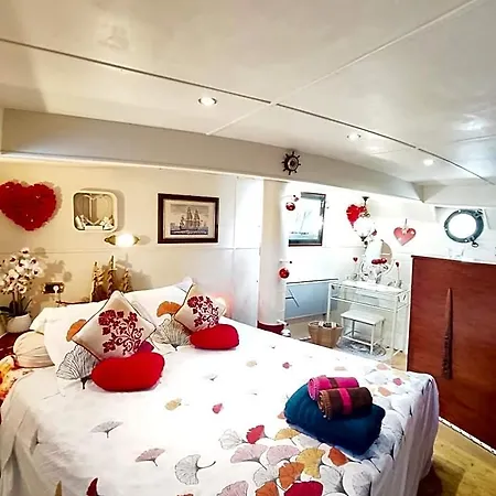 Frühstückspension Bateau Mariance Ginestas